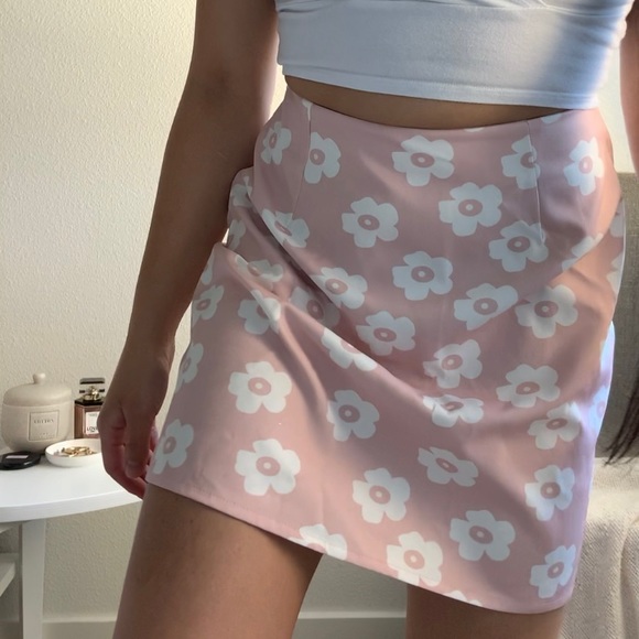 shein pink floral mini skirt - Picture 4 of 11